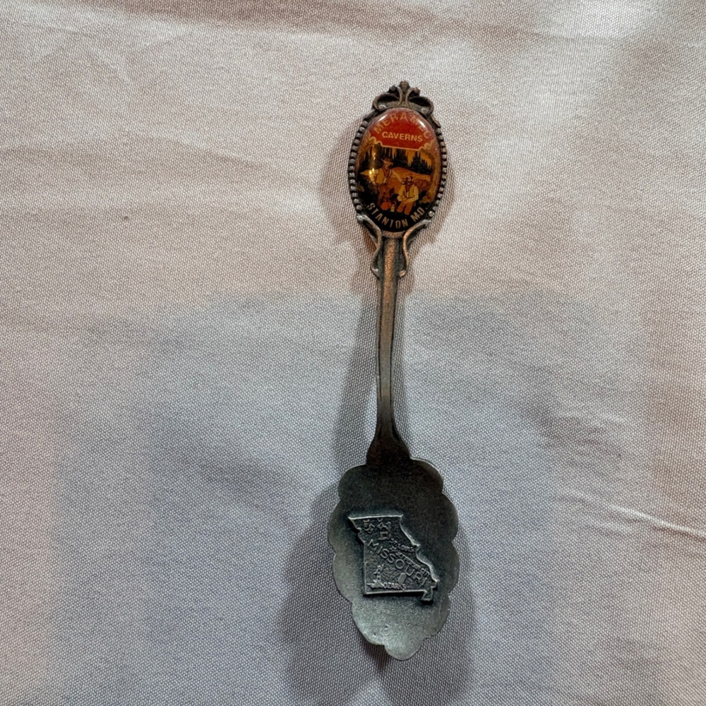 Vintage Meramec Caverns Missouri Souvenir Spoon Pewter Stanton MO Ozarks 4.25"